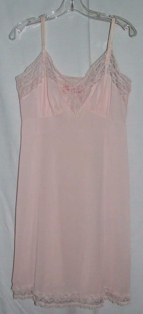 Gorgeous Elsa Schiaparelli Vintage PINK Lace Slip Paris New York