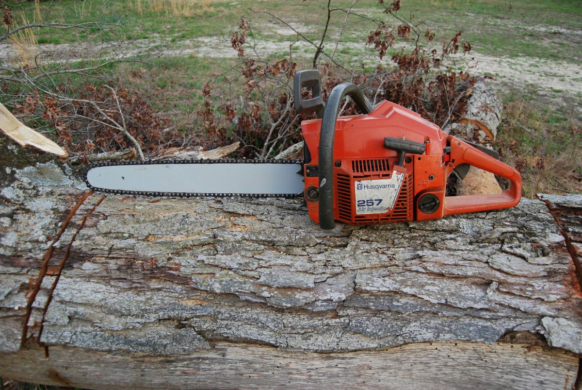  Husqvarna 257 Chainsaw