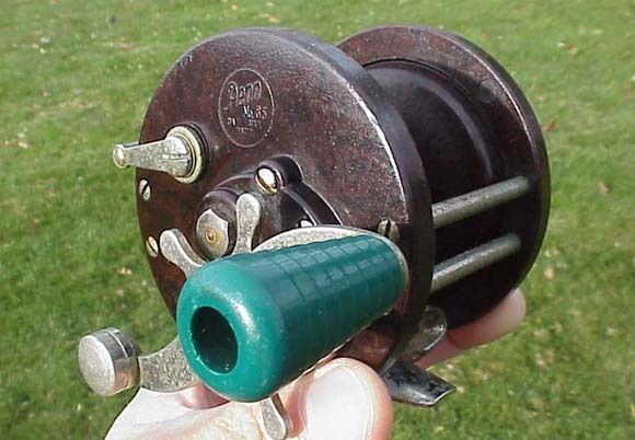 VINTAGE PENN No. 85 SALTWATER FISHING REEL *** STAR DRAG ***