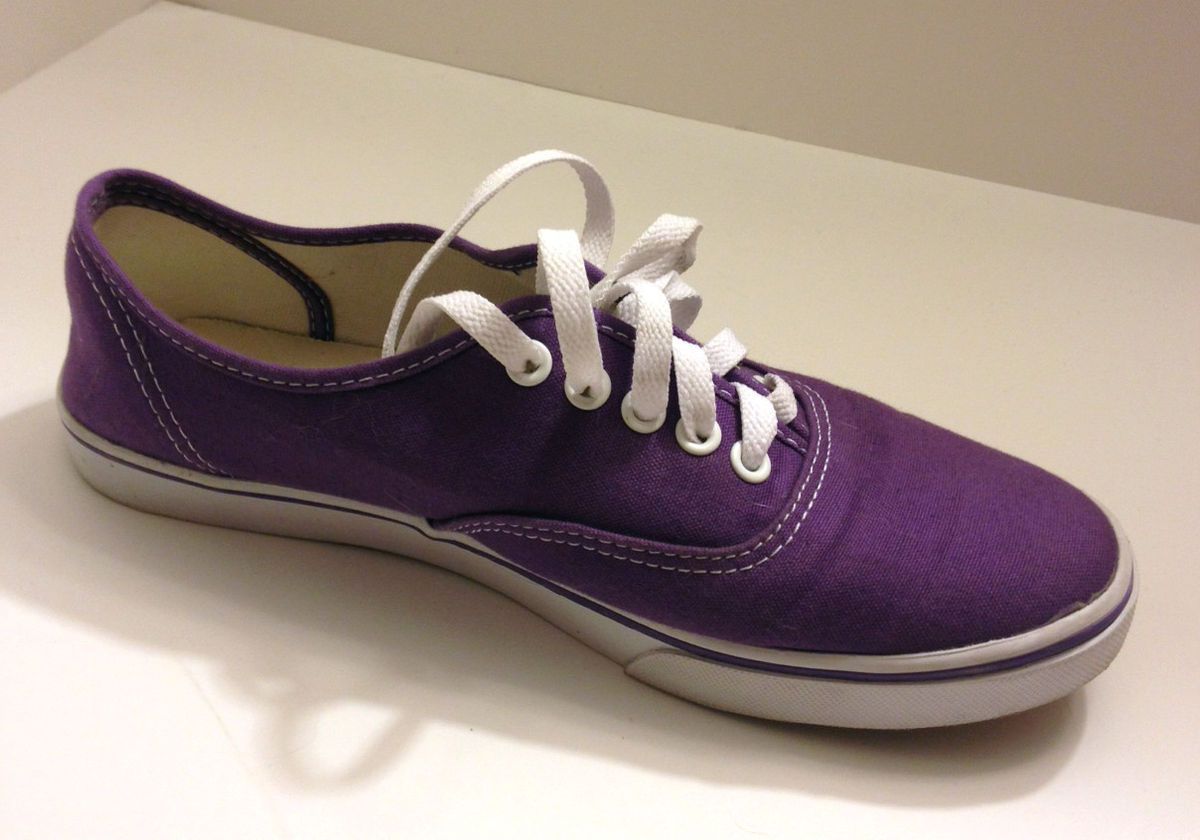 Vans Authentic Purple Lace up Shoes ladies size 8.5 mens 7. NO