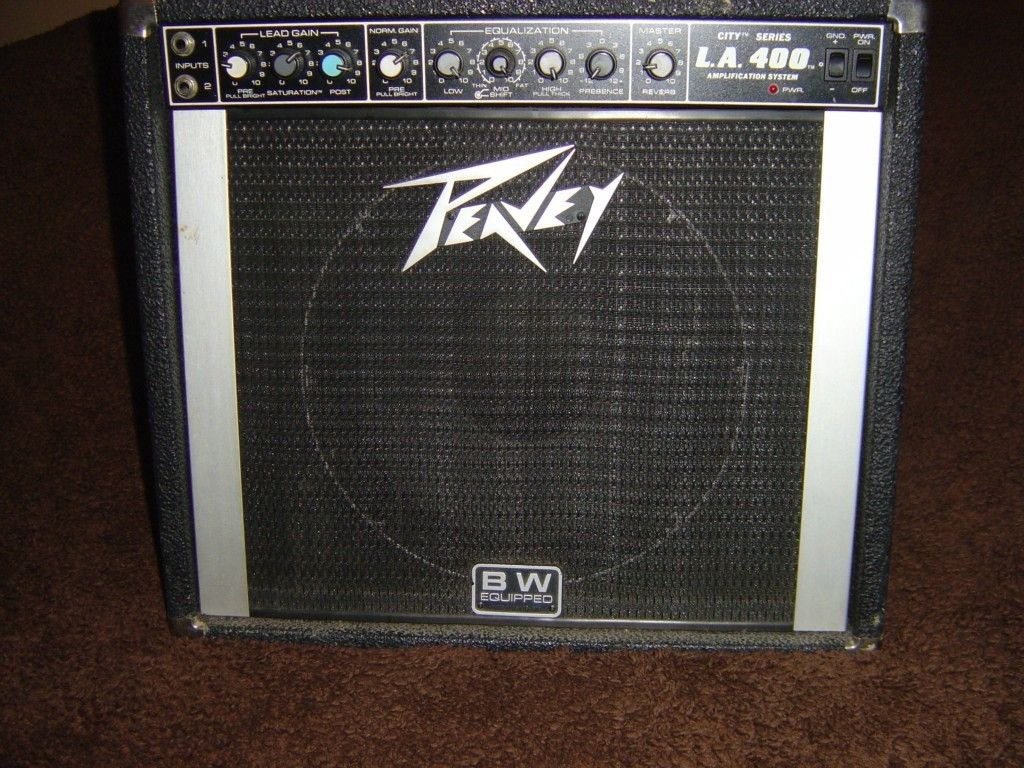 Peavey L A 400 guitar amplifier