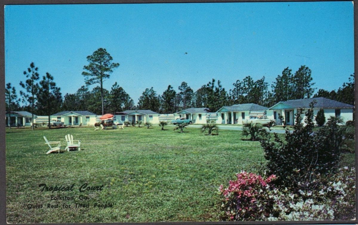 Tropical Court US Hwys 1 23 301 Folkston GA Quiet Rest Postcard 1955