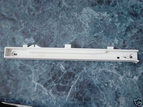 Frigidaire Fridge Freezer RT Basket Hanger 5303288960