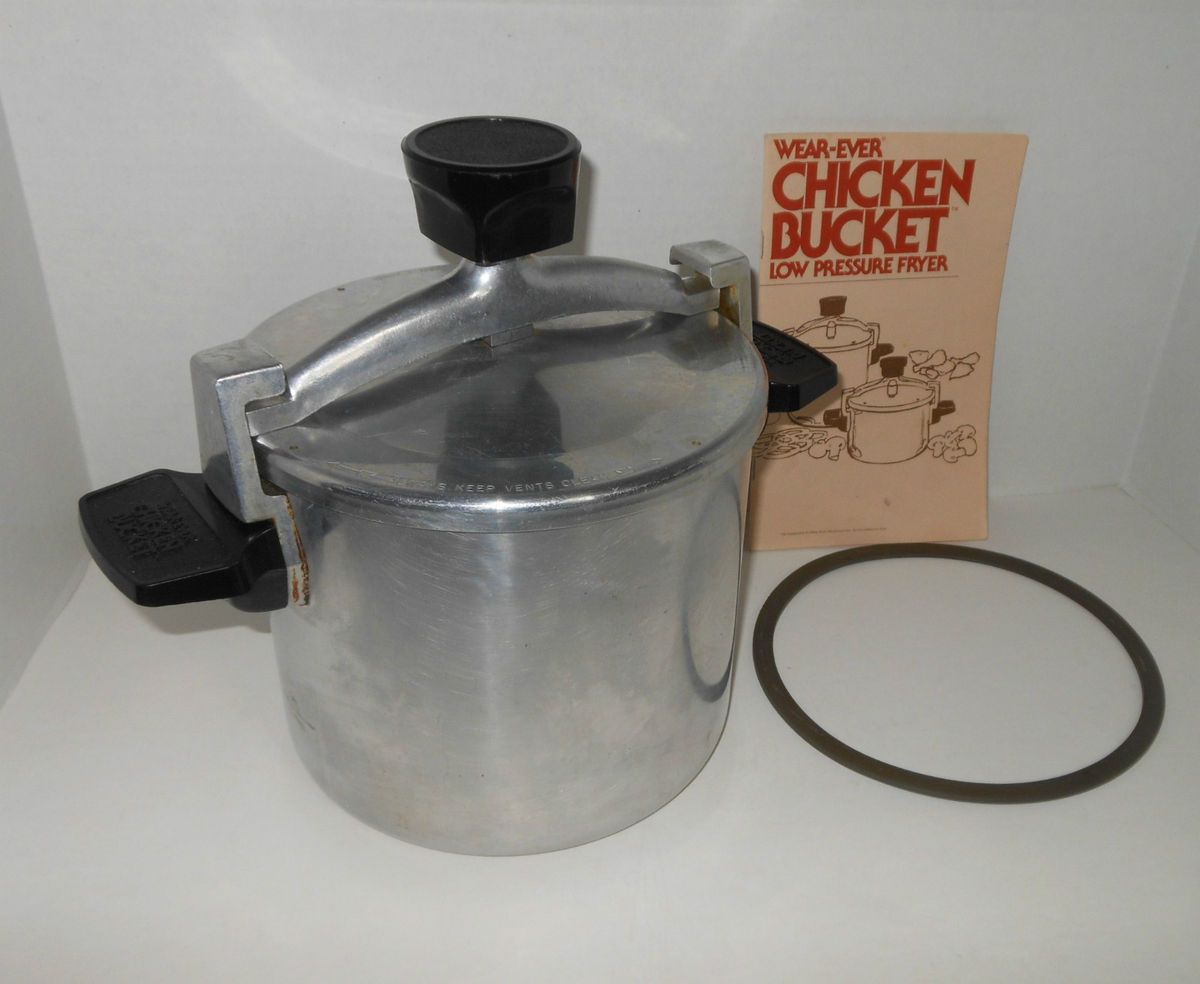   Pressure Cooker 6 quart Wear Ever Chicken Bucket Fryer Vintage