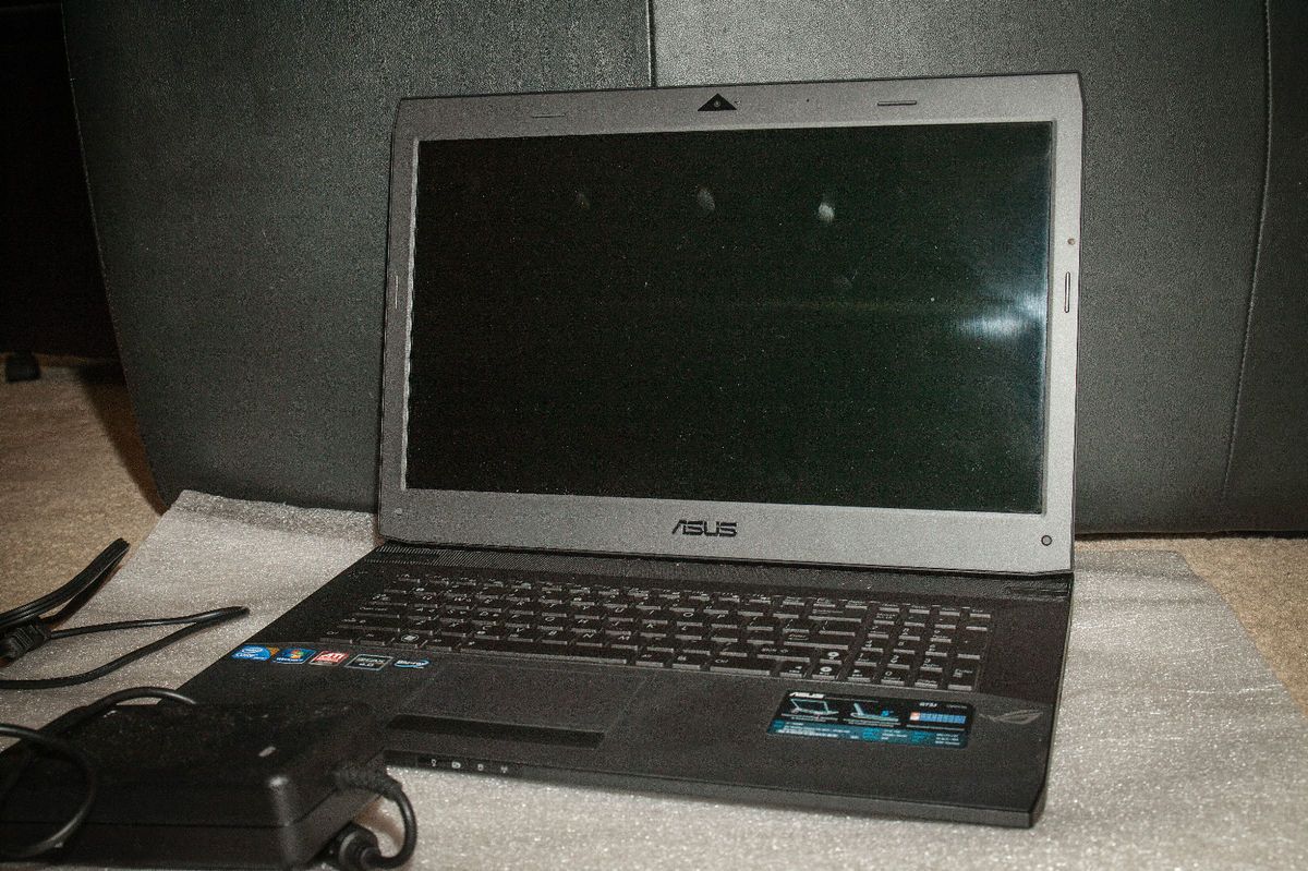 ASUS G73JH A1 Gaming Laptop