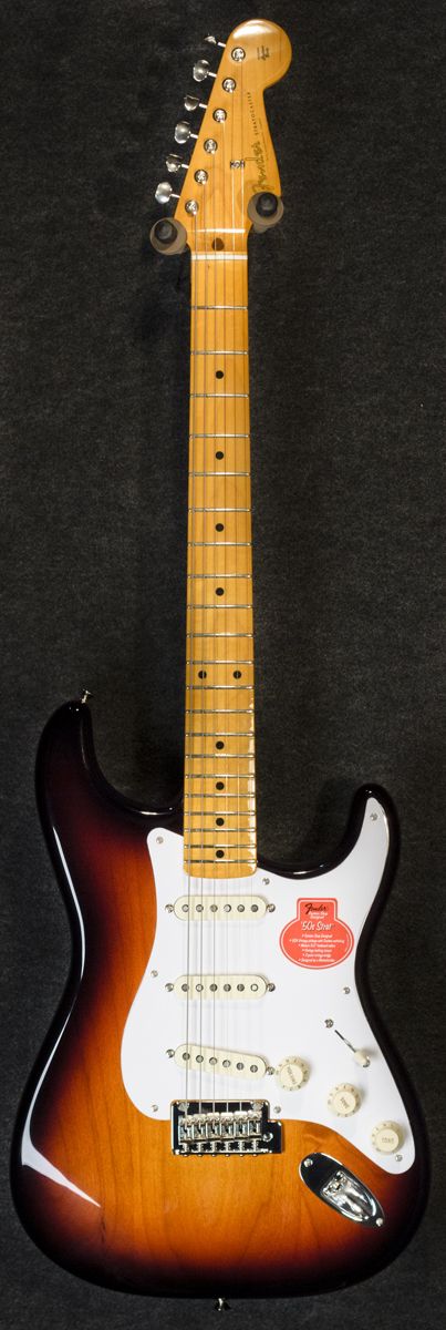 Fender FSR Classic Player Stratocaster in 2 Tone Sunburst