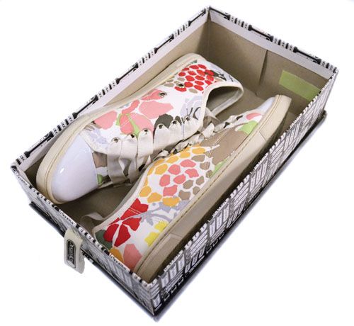 LeSportsac Chatham Womens Size 8 5 Tennis Shoes New in Box Multi Color