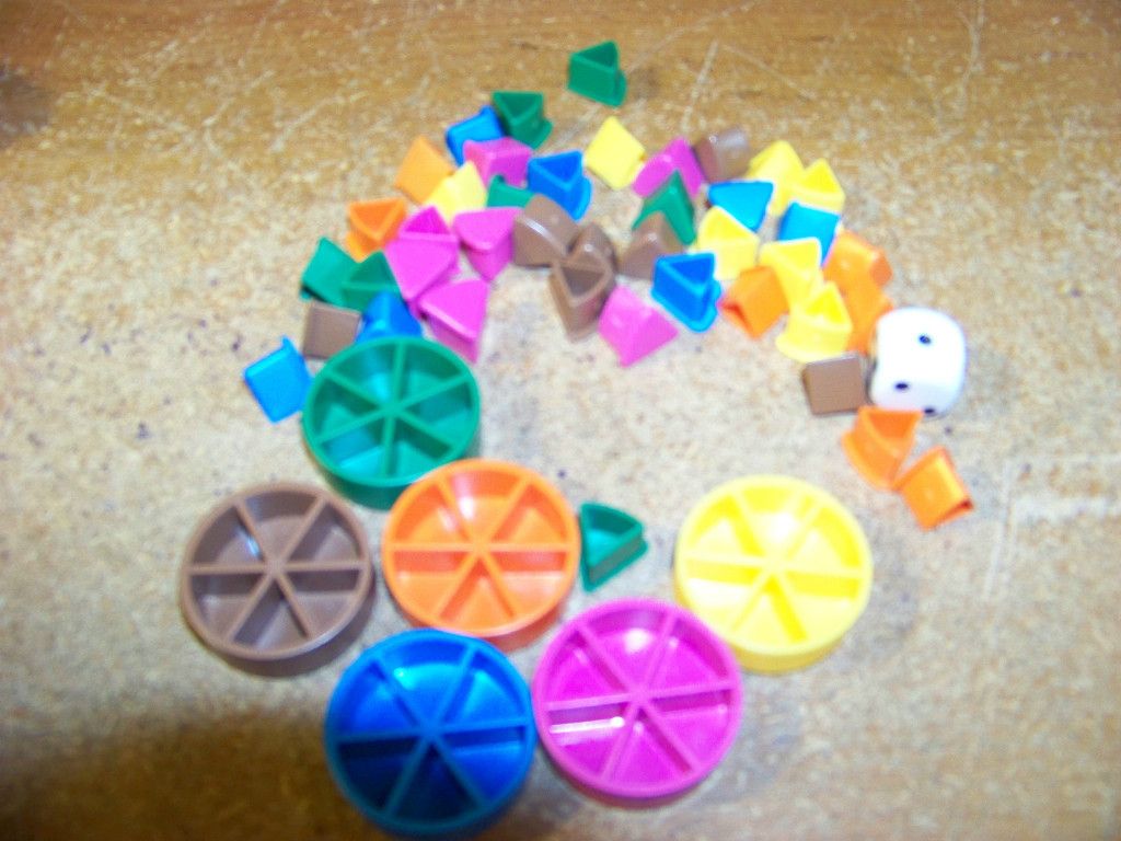 Trivial Pursuit Genus 5 IV Board Game Parts Pie Sets