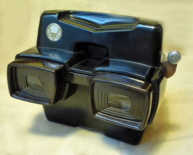 View Master Model D Lighted Focusing 3 D Reel Slide Viewer