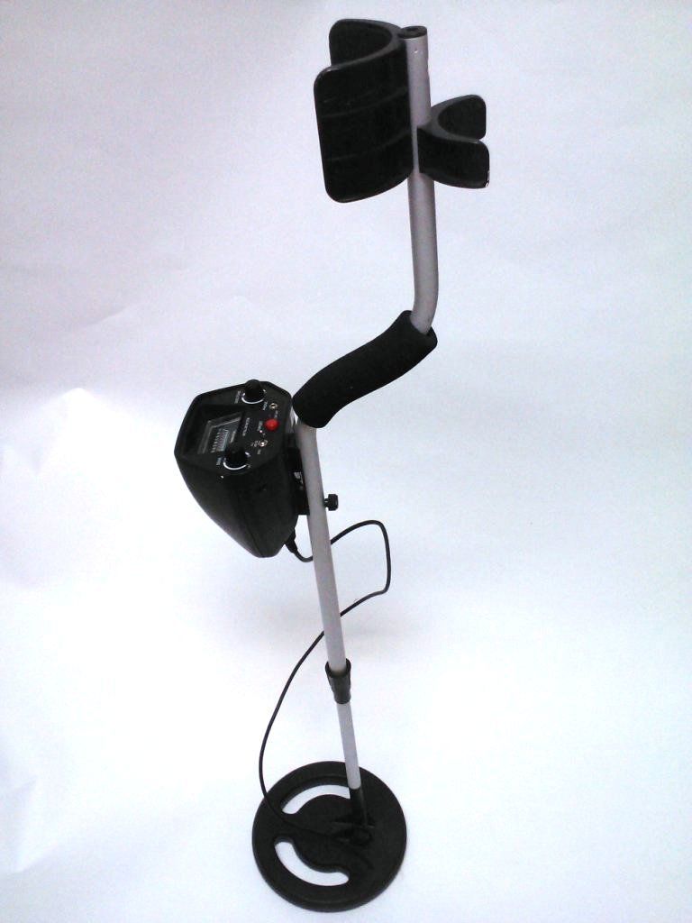  Gold Century GC 1023 Metal Detector