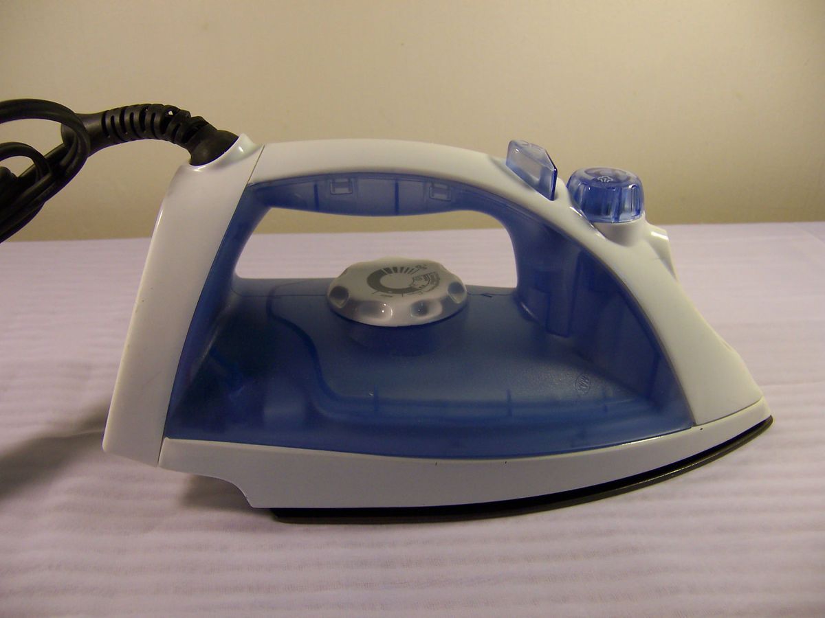 Steam Clothes Iron Used Hamilton Beach