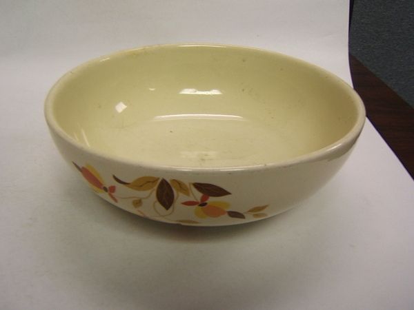 Hall Quality Kitchenware Autumn Leaf Serving Bowl