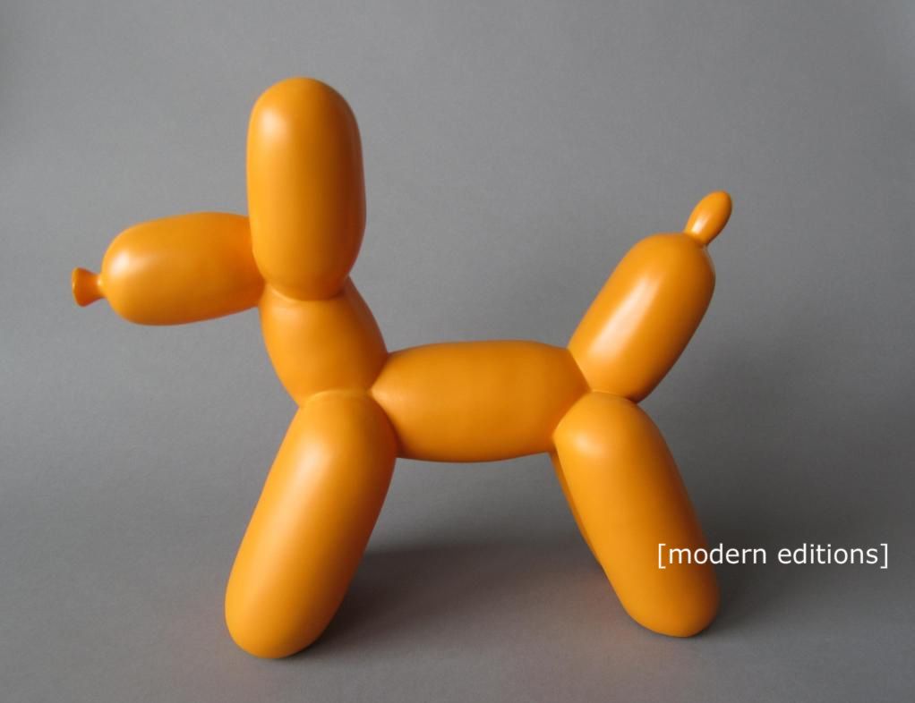 BALLOON DOG SCULPTURE  ORANGE  NEW IN BOX  KOONS  hirst