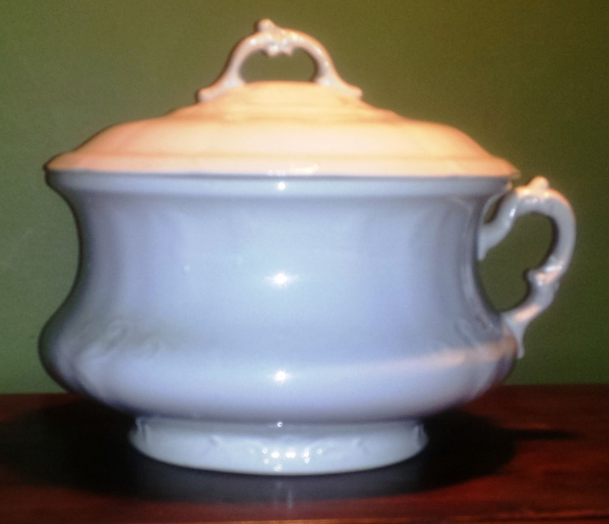 Homer Laughlin Porcelain Chamber Pot