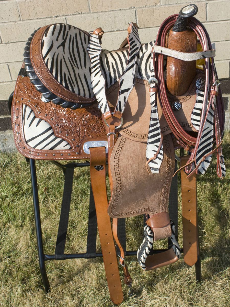  Zebra Western Horse Barrel Racing Leather Saddle Tack w Hay Bag