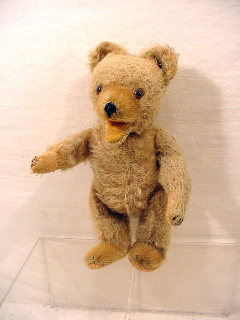 VINTAGE LIGHT GOLD TOY MOHAIR STRAW FILLED TEDDY BEAR W SQUEAKER NICE