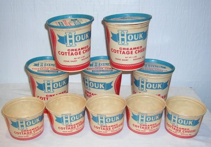 25 1950`s Vintage Houk Dairy Cottage Cheese Round Containers Boliver