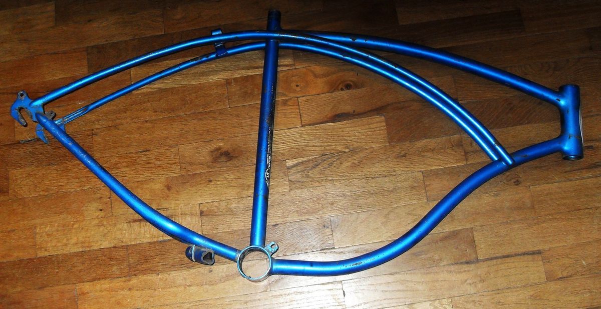 Vintage 1950s Schwinn Bicycle Mans Frame 26