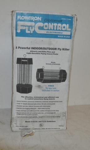 Flowtron Fly Control Electronic Indoor Outdoor Fly Killer FC 8800