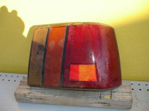 1987 1989 Isuzu I Mark Chevrolet Spectrum RR Taillight