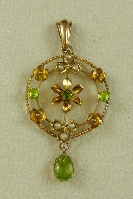 Victorian Murrle Bennett Co Peridot Pearl Beautiful Gold Pendant