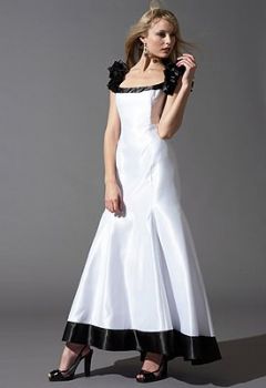 Jessica McClintock White Black Rosette Long Gown 3