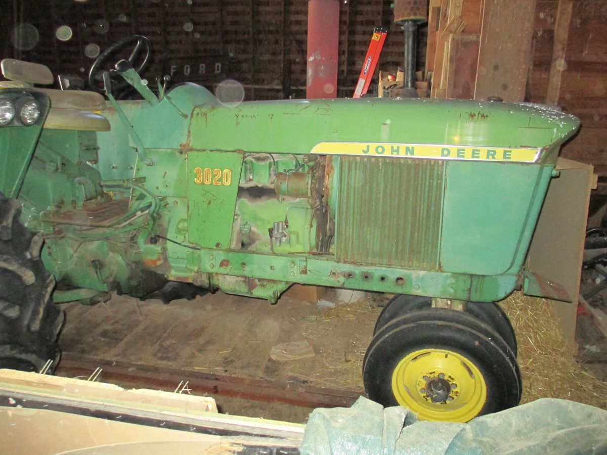 John Deere 3020 Tractor