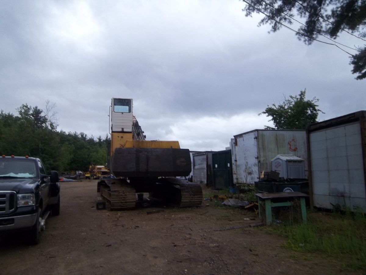 1992 Komatsu PC 400 Material Handler  