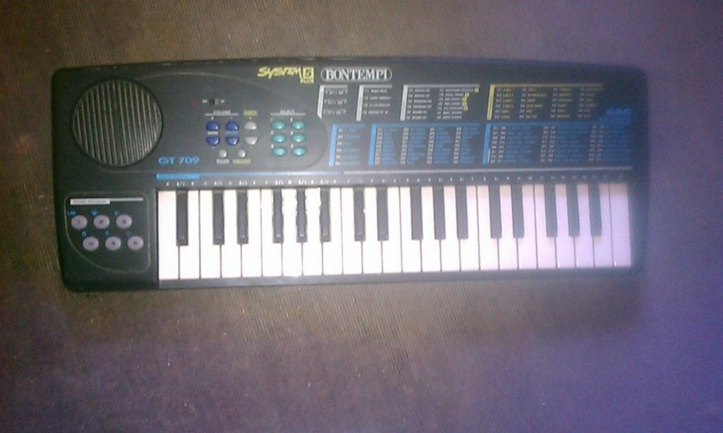 Bontempi Keyboard