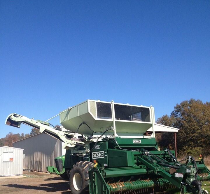 KMC 3386 Peanut Combine