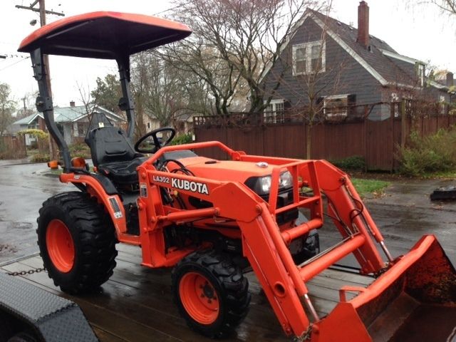 Kubota B7510 Tractor with Loader