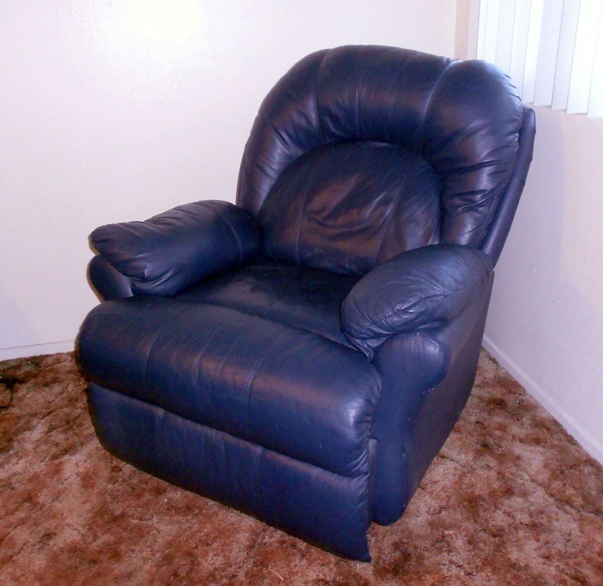 Lane Furniture Dark Navy Blue Genuine Leather Recliner Chair