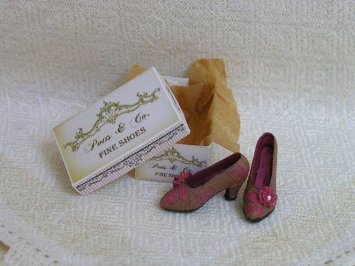 Scale Brown Pink Shoes Box Kit by Lori Ann Potts