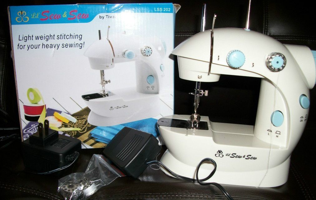 Sunbeam SB1818 Compact Sewing Machine and Sewing Kit 