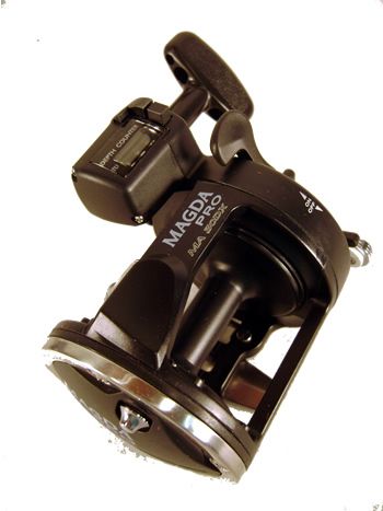 Okuma Magda Pro MA30DX Linecounter Trolling Reel New