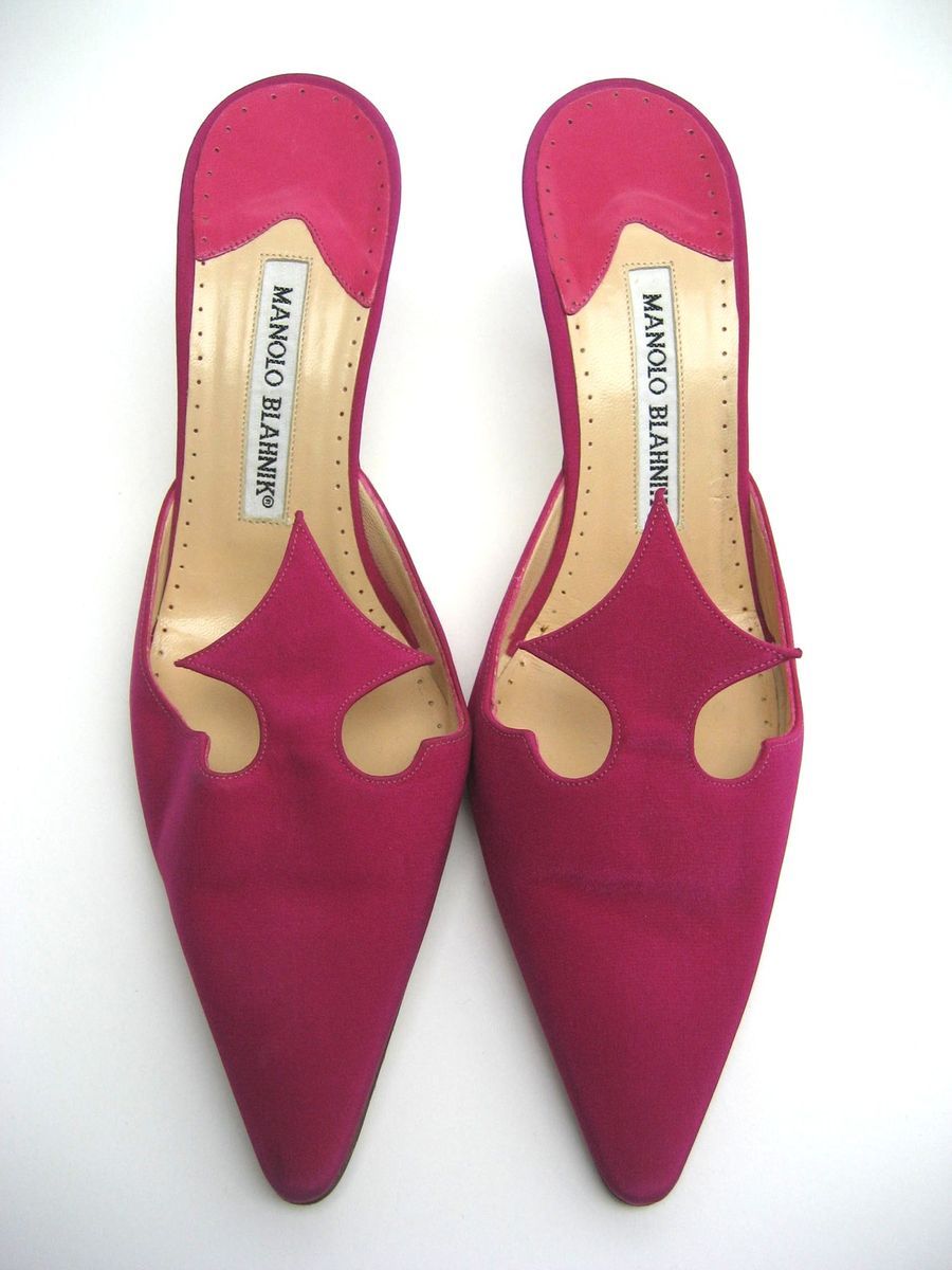 Manolo Blahnik Fushcia Peau de Soie Peaked Vamp Mule