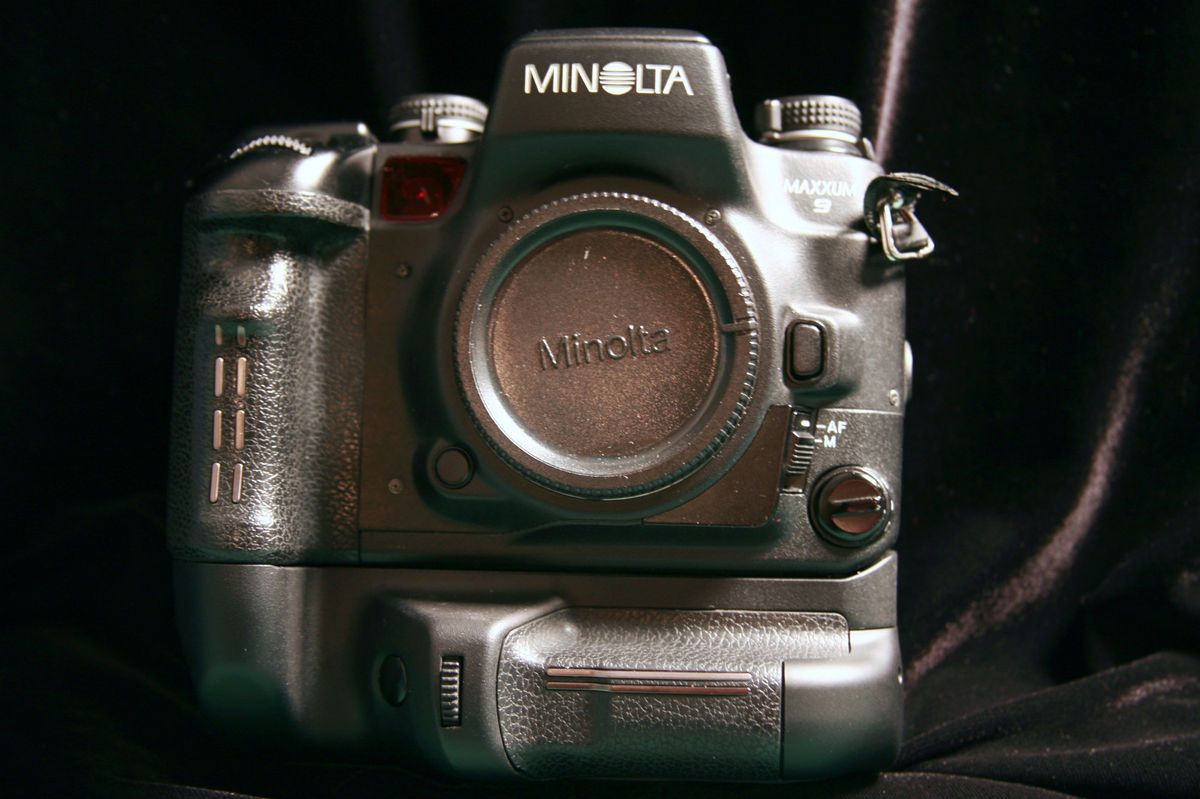 Minolta Maxxum 9