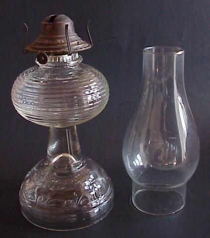 Vintage GLASS Ribbed KEROSENE OIL LAMP w GOOD HOUSEKEEPERS No 2 Burner