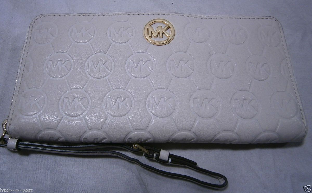 MICHAEL KORS JET SET Z A CONTINENTAL WALLET MONOGRAM EMBOSSED VANILLA