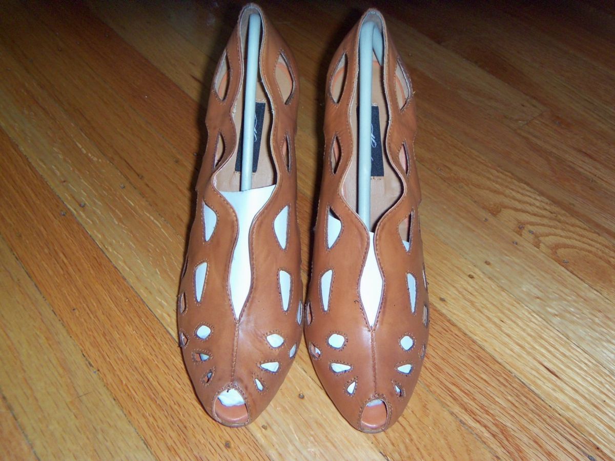 Messeca Angie Luggage Leather 7 5 Woman Shoes NIB