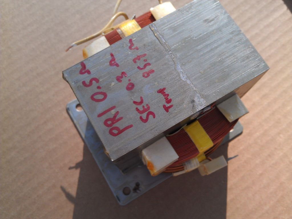 6V11 SHARP CAROUSEL MICROWAVE TRANSFORMER, TESTS OK, 0.5 OHM PRI, 0.3