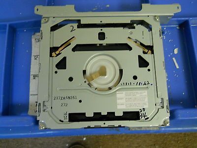 2007 2010 GM/Cadillac Denso navigation radio cd mechanism