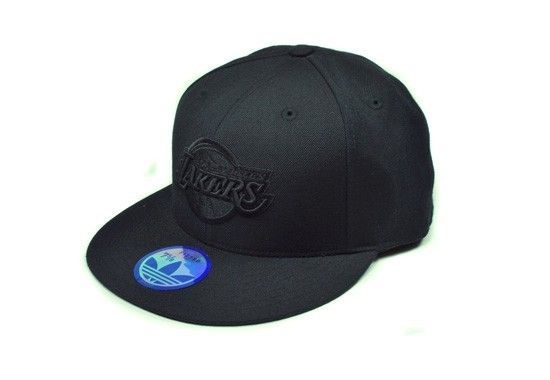 ADIDAS NBA LOS ANGELES LAKERS FITTED ALL BLACK CAP BASKETBALL FLAT