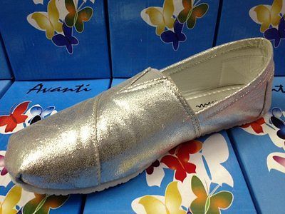 Avanti ZELDA SILVER Bright Slip On Closed Toe Flat Loafer Metallic