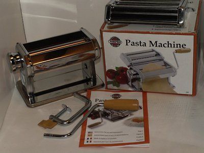 NORPRO DELUXE PASTA MAKER MACHINE MODEL 1049 NEW FETTUCINE TAGLIOLINI