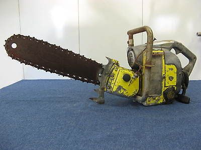 McCULLOCH CHAINSAW SUPER 33 VINTAGE NICE ORIGINAL WOOD HIT MISS