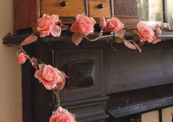 SASS & BELLE SHABBY CHIC ROSE FLOWER GARLAND ♥ PERFECT FOR WEDDING