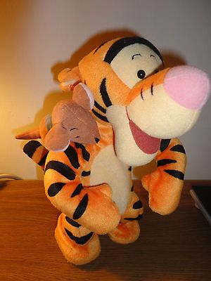 Talking Singing Bouncing 12 Bounce Around TIGGER & ROO Plush Toy