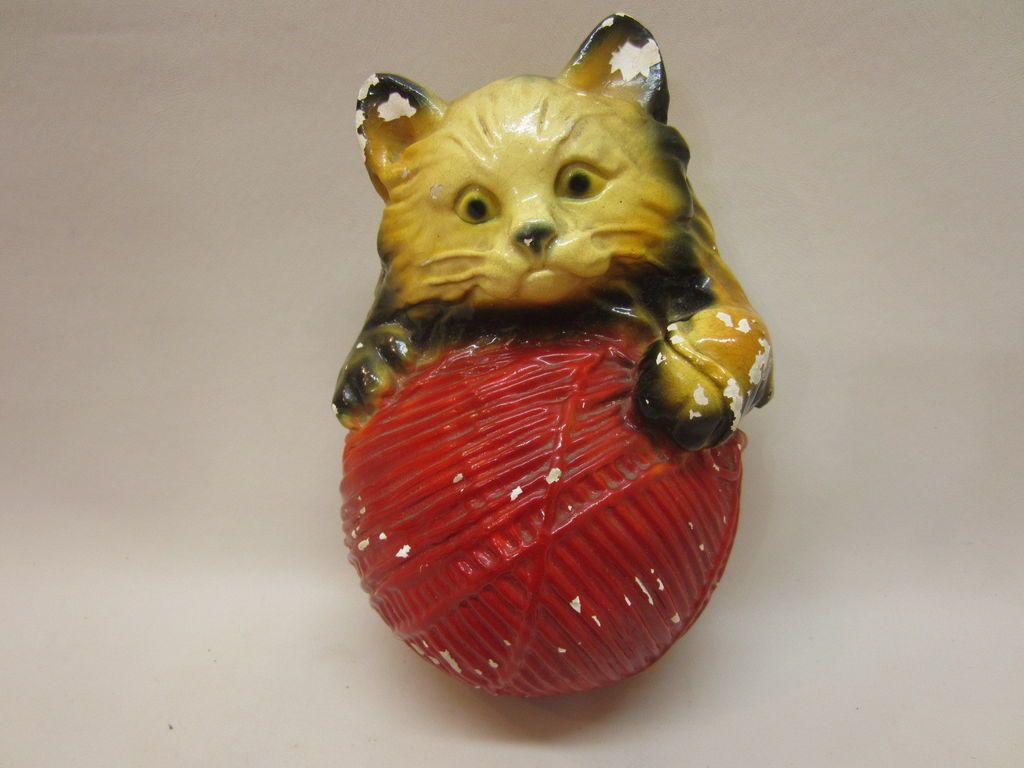 Kitten with Ball of String Holder Mid Century Chalkware
