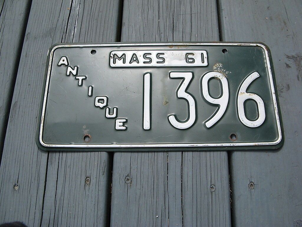 61 MASSACHUSETTS MA MASS ANTIQUE CAR LICENSE PLATE NICE TAG # 1396